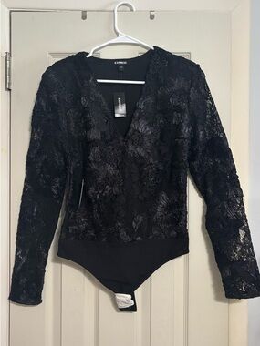 Express Black Floral Lace V-Neck Long Sleeve Bodysuit